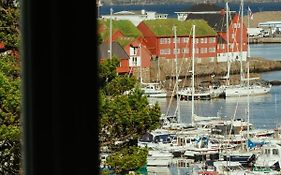 5 Bedroom Penthouse Apartment / Downtown / Marina
