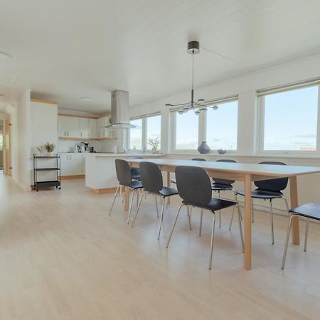 5 Bedroom Penthouse Apartment / Downtown / Marina Tórshavn Eksteriør billede